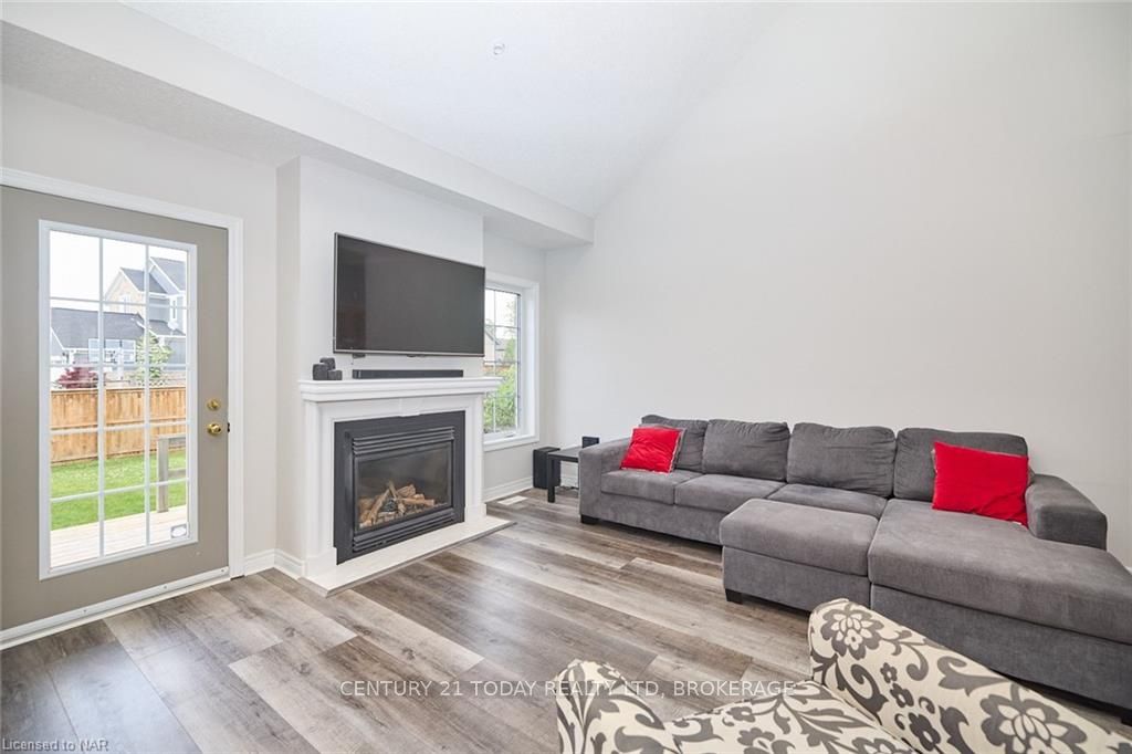 Photo 11 of 1 Addison Drive, St. Catharines, Rykert/Vansickle — HOMEH