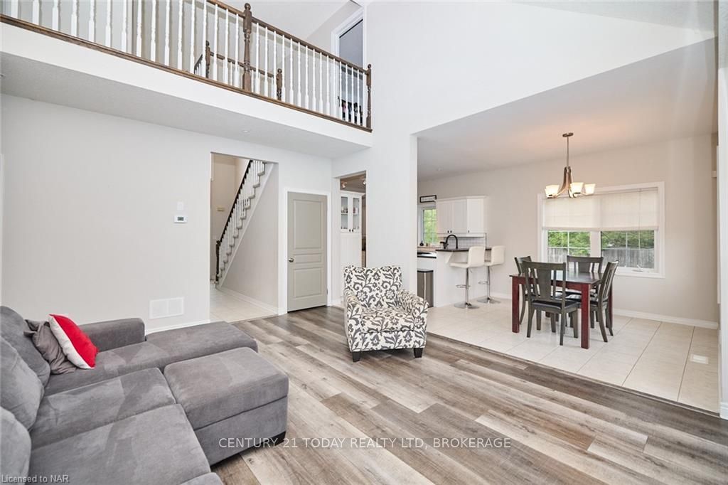 Photo 15 of 1 Addison Drive, St. Catharines, Rykert/Vansickle — HOMEH