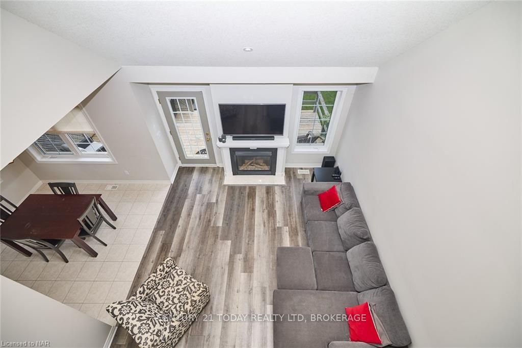 Photo 23 of 1 Addison Drive, St. Catharines, Rykert/Vansickle — HOMEH