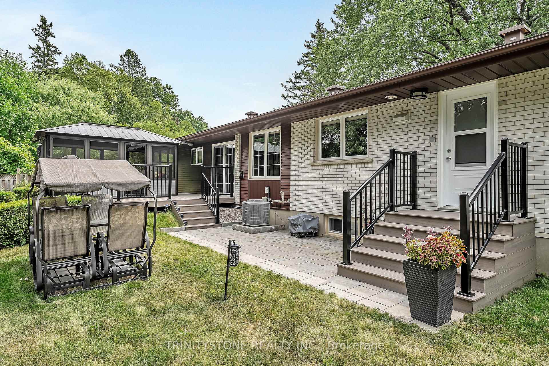 Photo 39 of 23 Mohawk Crescent, Ottawa, Bruce Farm/Graham Park/Qualicum/Bellands — HOMEH