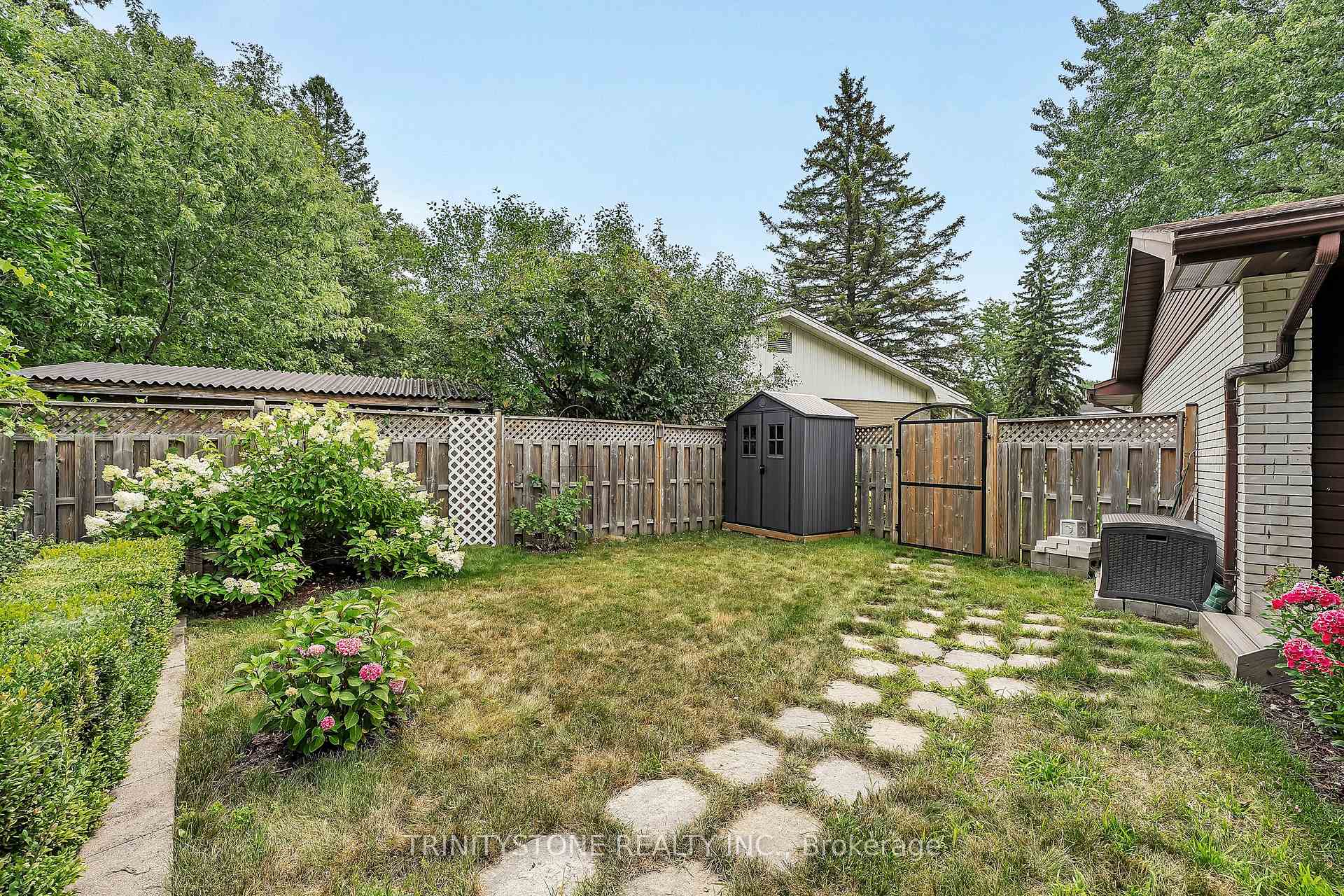Photo 47 of 23 Mohawk Crescent, Ottawa, Bruce Farm/Graham Park/Qualicum/Bellands — HOMEH