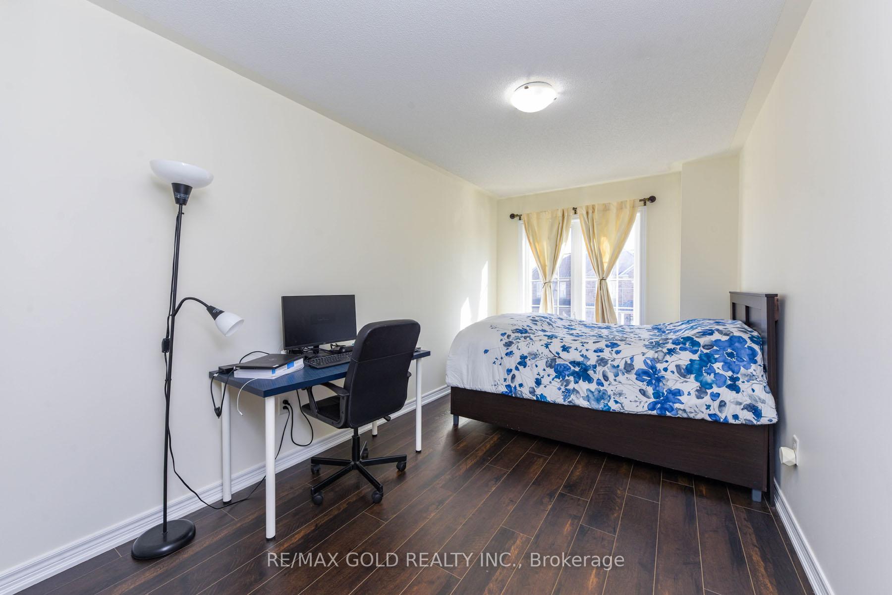 Photo 28 of 86 Crumlin Crescent, Brampton, Credit Valley — HOMEH