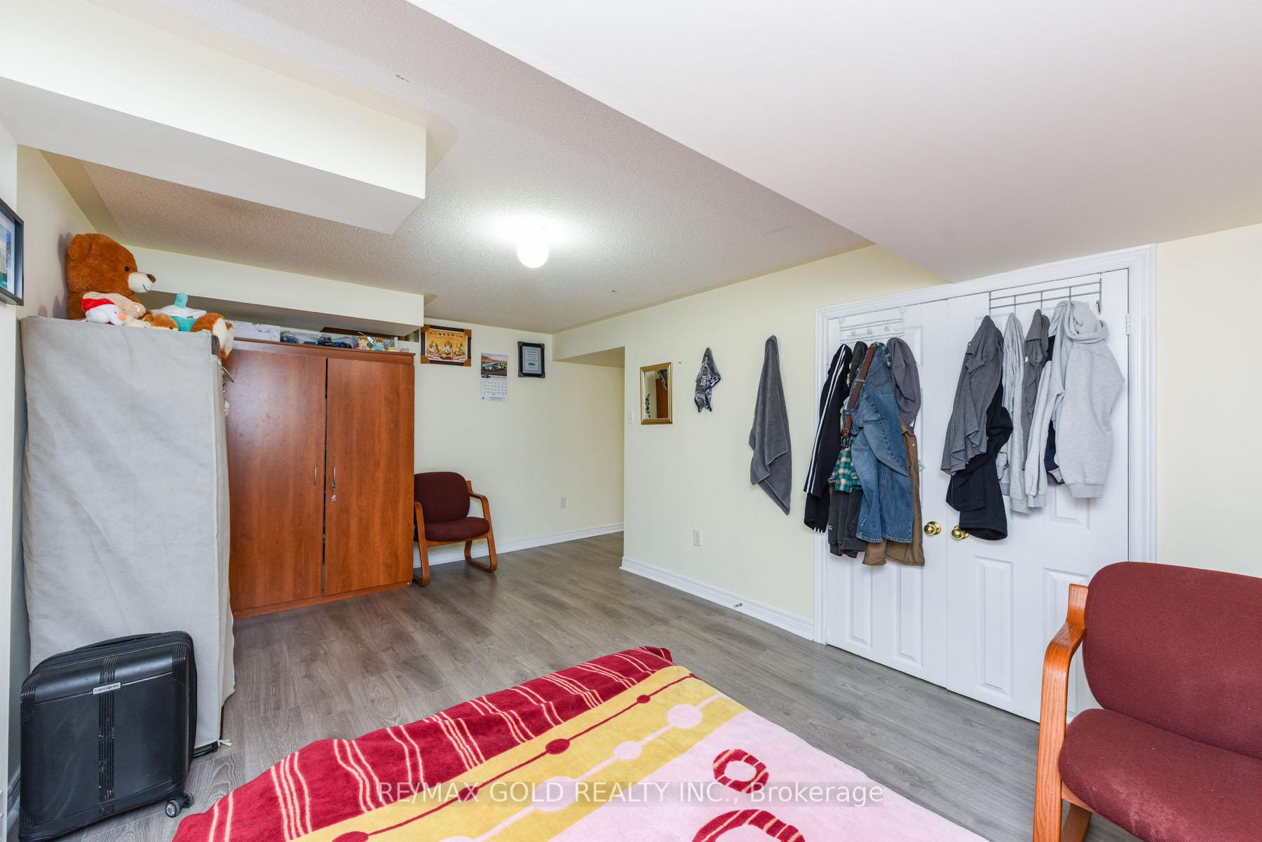 Photo 34 of 86 Crumlin Crescent, Brampton, Credit Valley — HOMEH