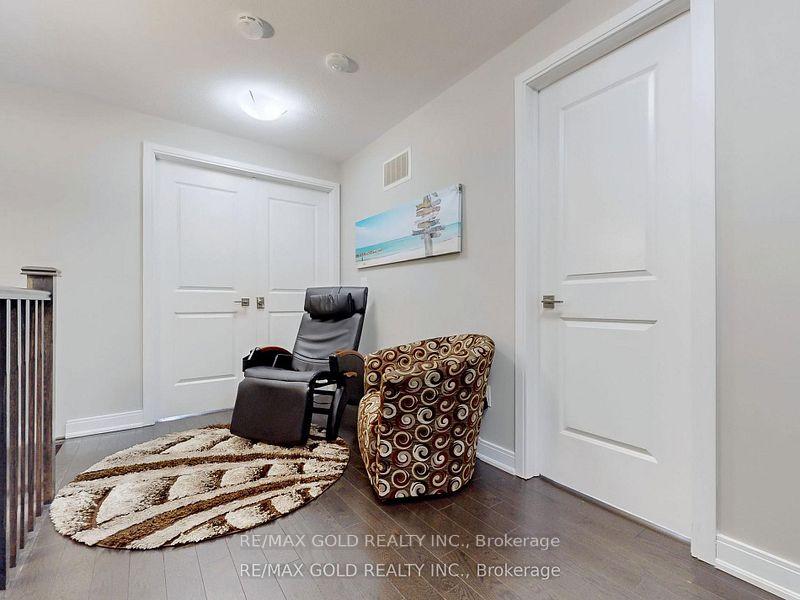 Photo 17 of 337 Veterans Drive, Brampton, Northwest Brampton — HOMEH