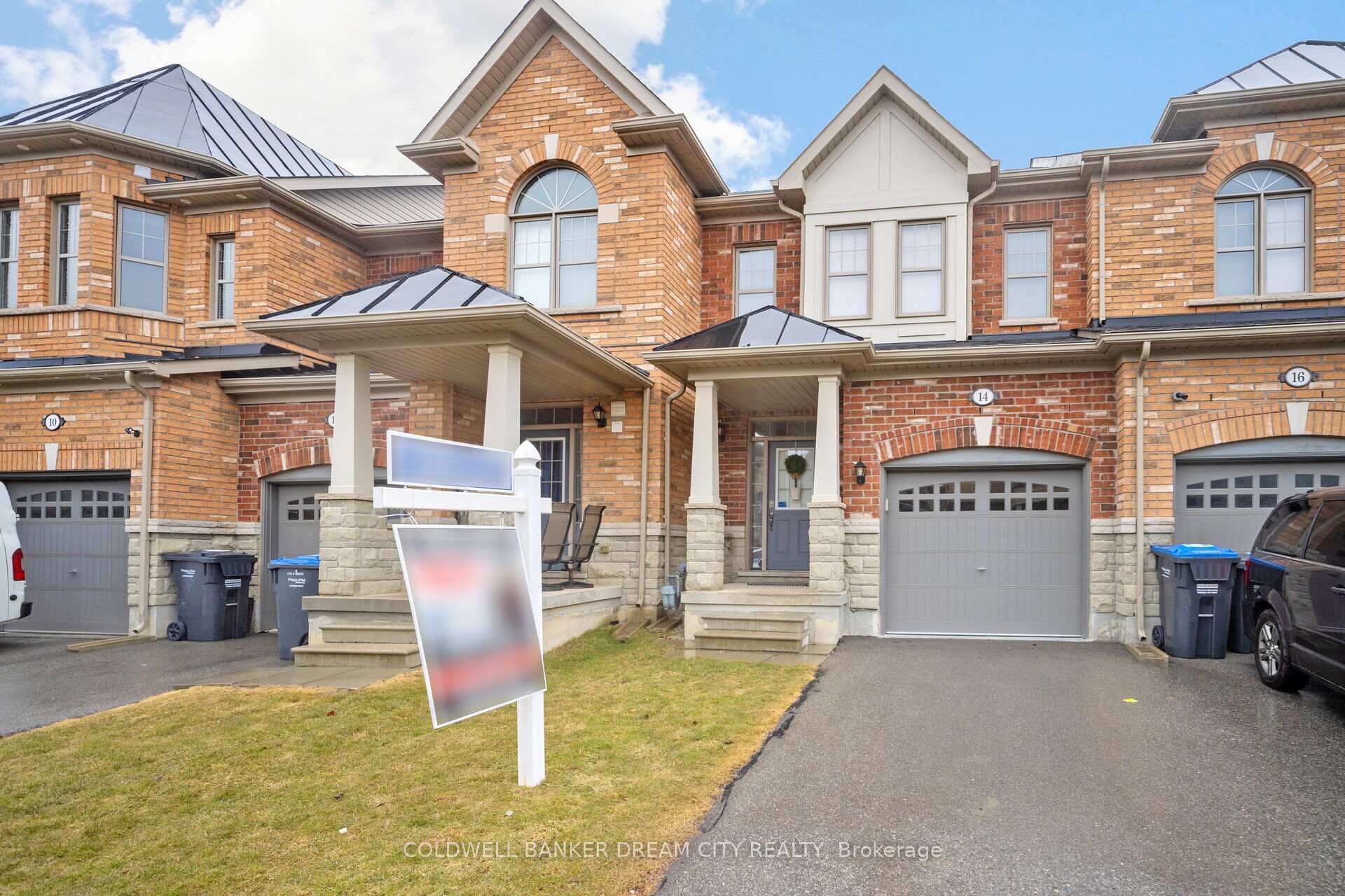 Photo 7 of 14 Ivor Crescent, Brampton, Northwest Brampton — HOMEH