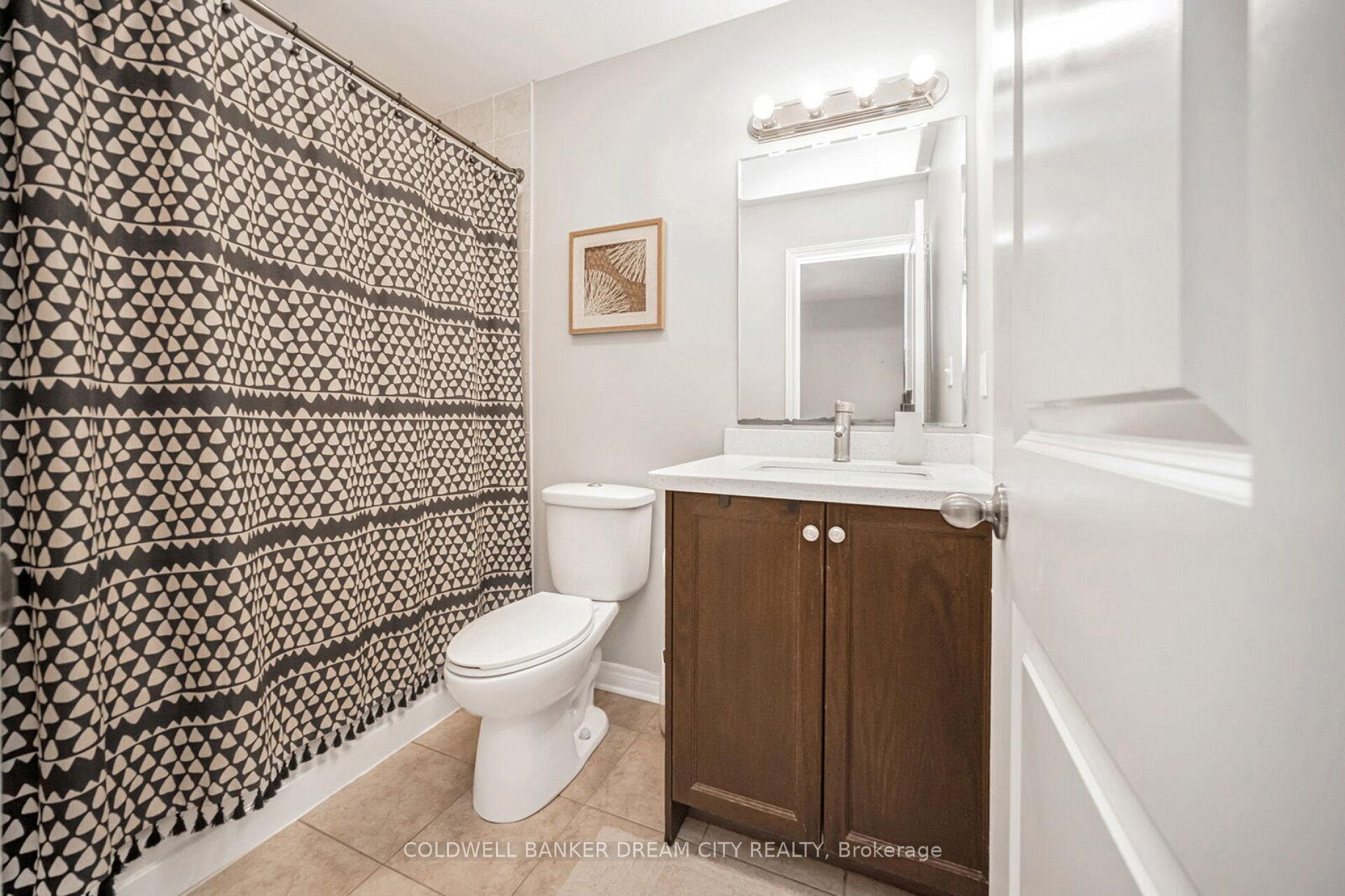 Photo 25 of 14 Ivor Crescent, Brampton, Northwest Brampton — HOMEH