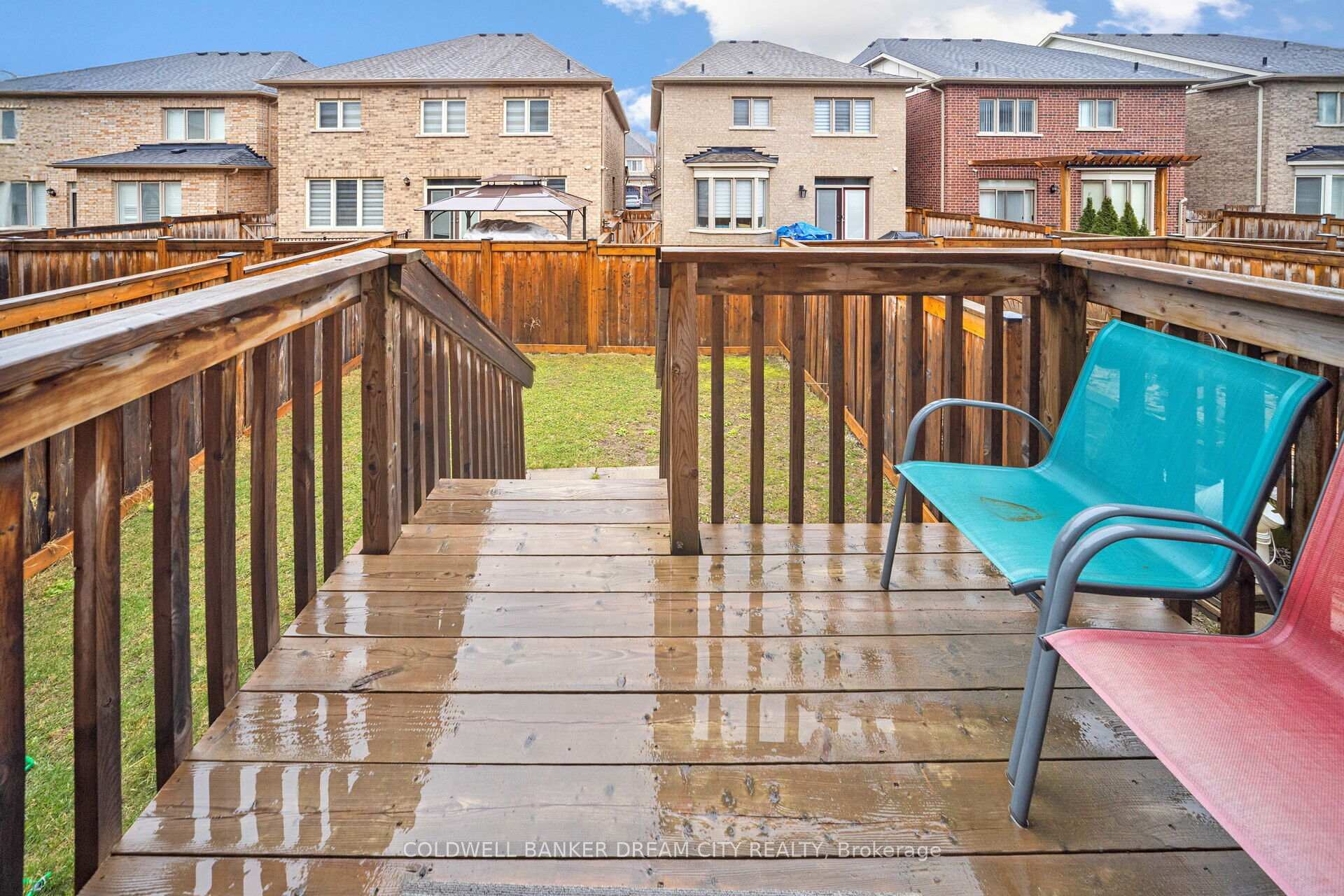 Photo 22 of 14 Ivor Crescent, Brampton, Northwest Brampton — HOMEH