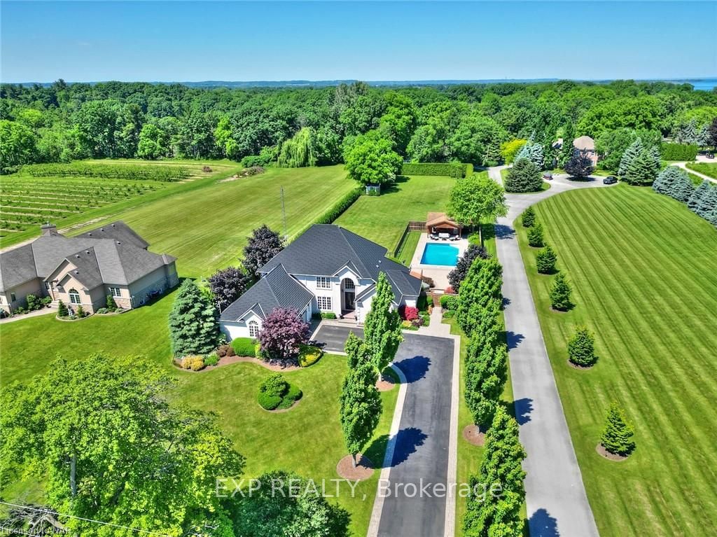 Photo 4 of 1453 Gregory Road, St. Catharines, Rural Fourth — HOMEH