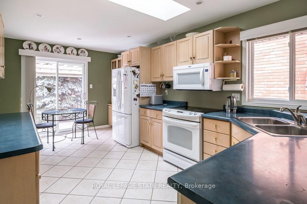 Photo 13 of 60 Redfern Avenue, Hamilton, Mountview — HOMEH