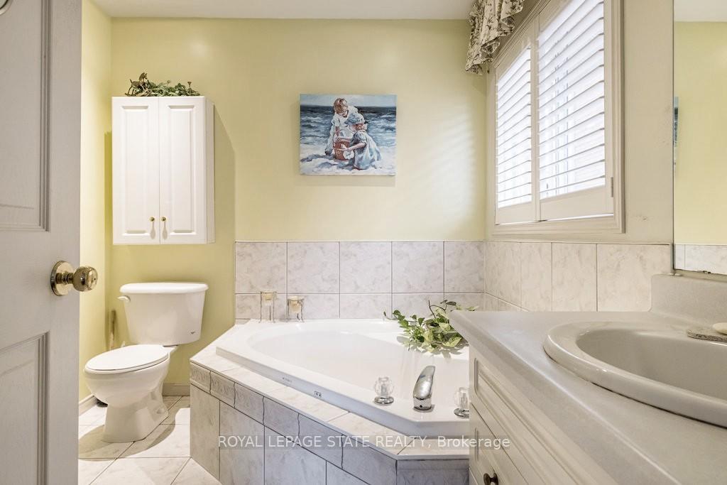 Photo 19 of 60 Redfern Avenue, Hamilton, Mountview — HOMEH