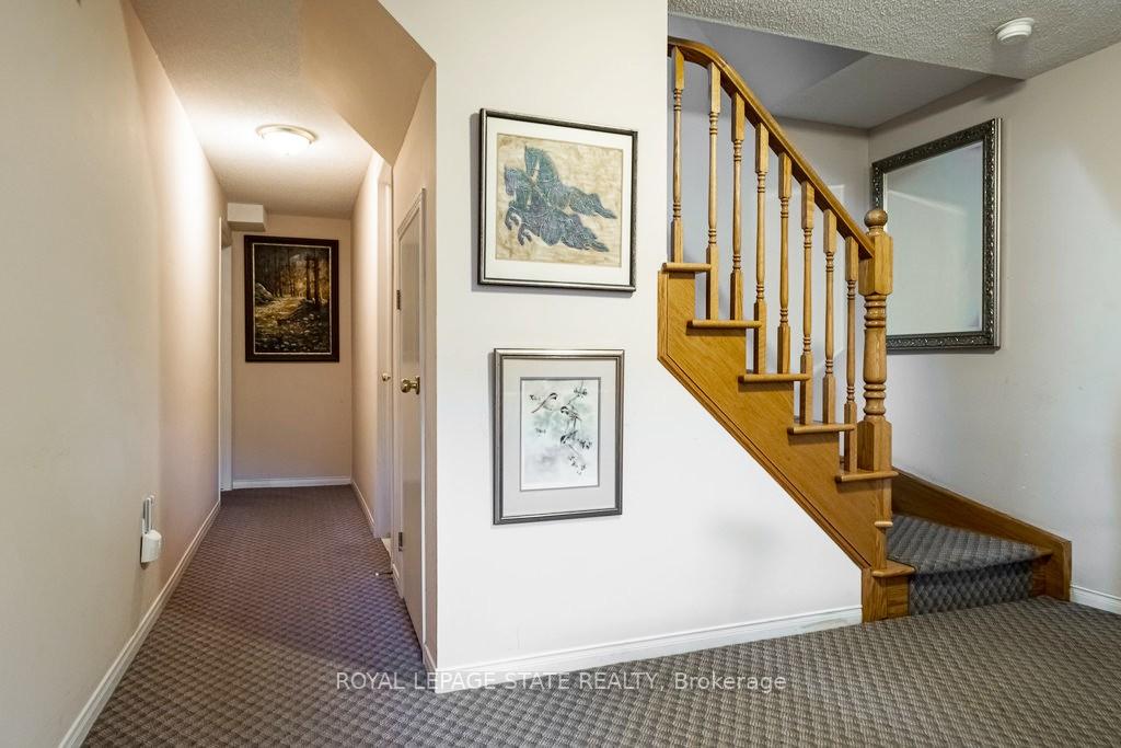 Photo 24 of 60 Redfern Avenue, Hamilton, Mountview — HOMEH