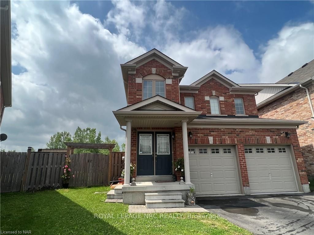 Photo 2 of 41 Colonel Lyall Street, St. Catharines, Secord Woods — HOMEH