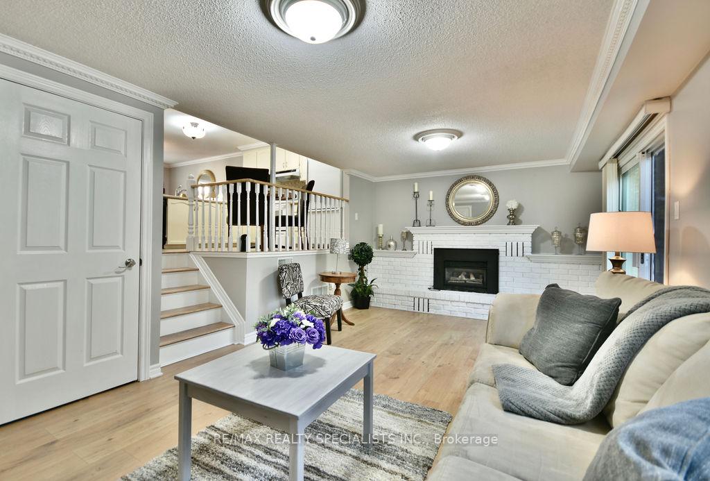 Photo 12 of 26 Doris Drive, Barrie, Allandale Heights — HOMEH