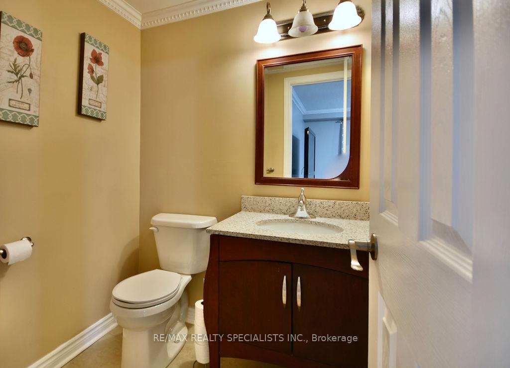 Photo 17 of 26 Doris Drive, Barrie, Allandale Heights — HOMEH