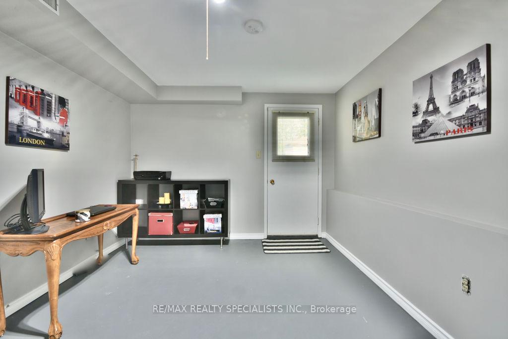 Photo 20 of 26 Doris Drive, Barrie, Allandale Heights — HOMEH