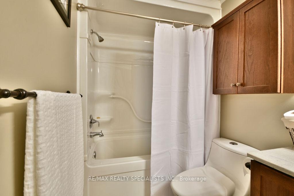 Photo 34 of 26 Doris Drive, Barrie, Allandale Heights — HOMEH