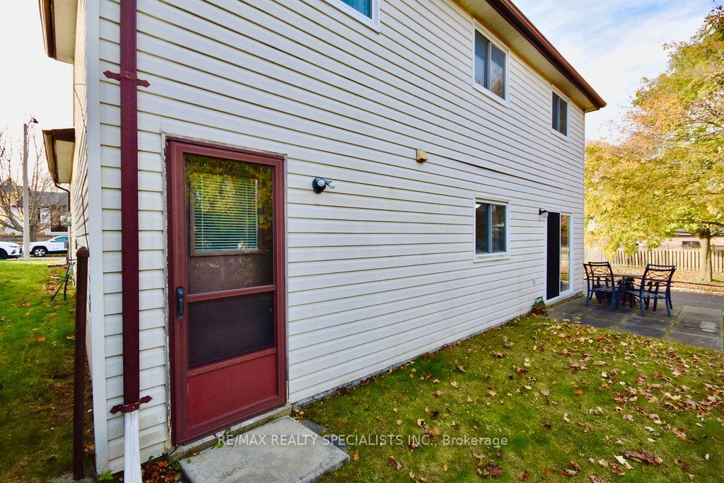 Photo 39 of 26 Doris Drive, Barrie, Allandale Heights — HOMEH