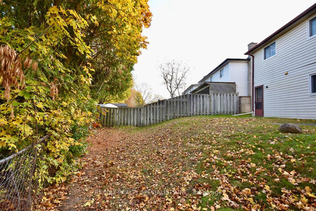 Photo 40 of 26 Doris Drive, Barrie, Allandale Heights — HOMEH