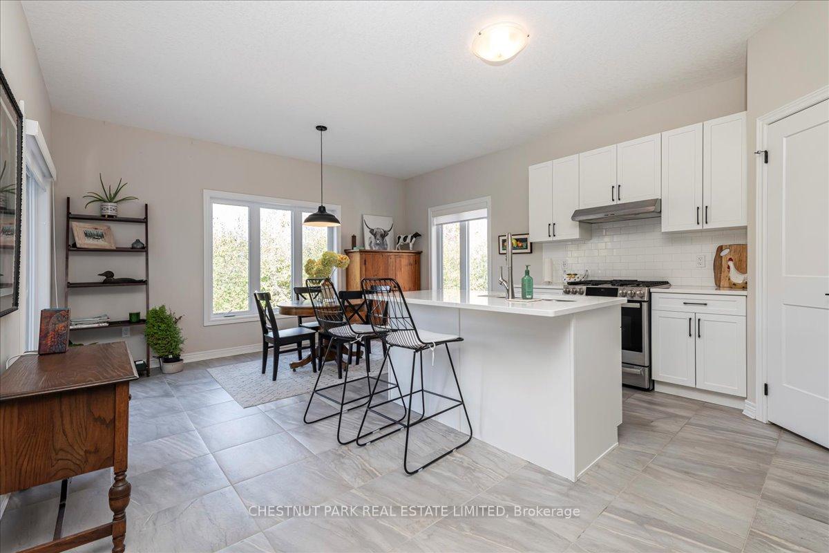 Photo 7 of 64 Foley Crescent, Collingwood — HOMEH