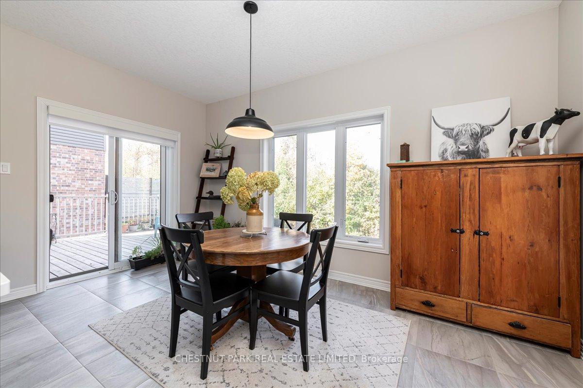 Photo 4 of 64 Foley Crescent, Collingwood — HOMEH