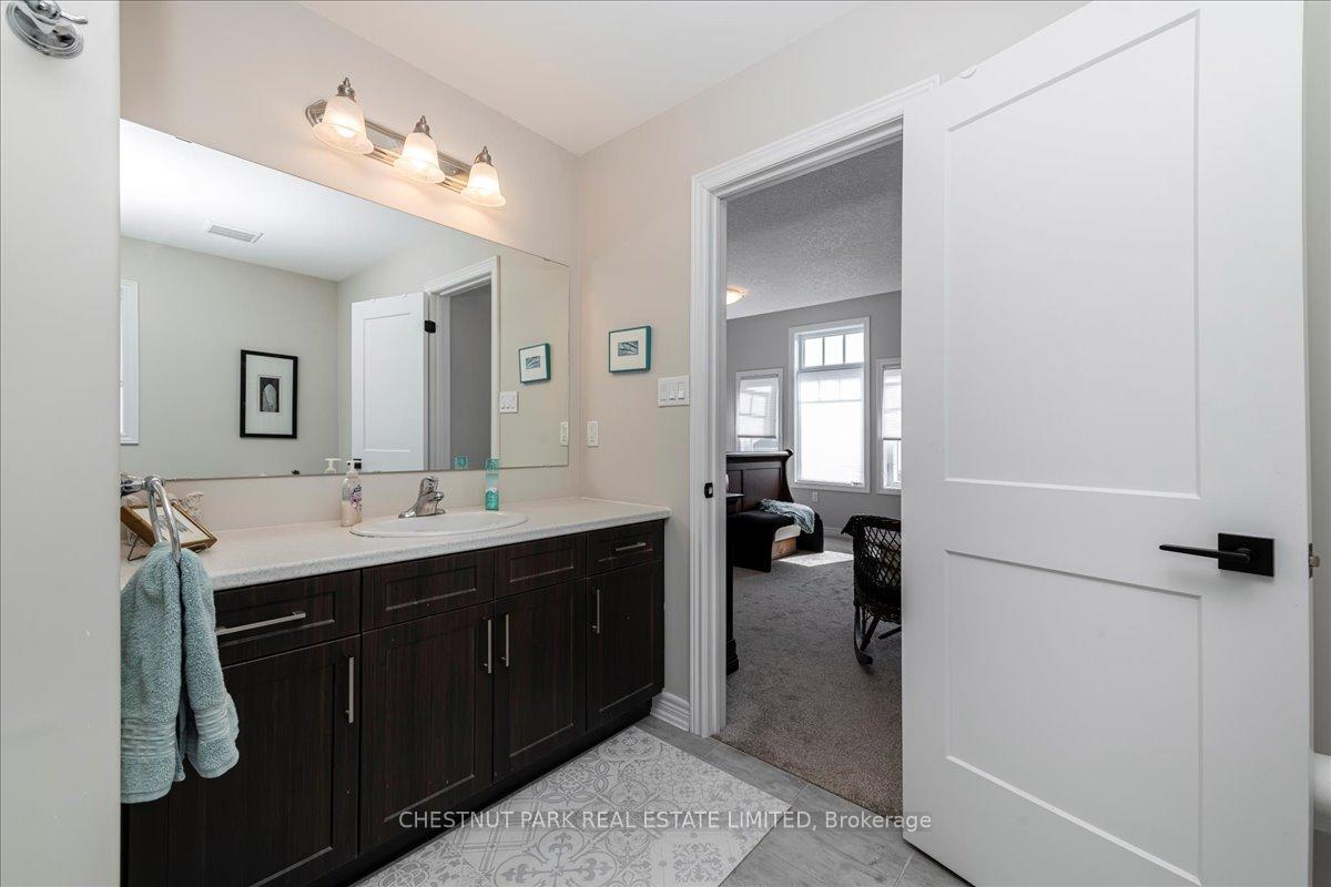 Photo 9 of 64 Foley Crescent, Collingwood — HOMEH