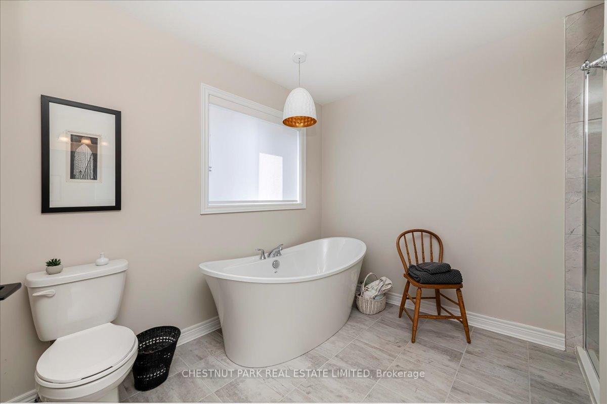 Photo 11 of 64 Foley Crescent, Collingwood — HOMEH