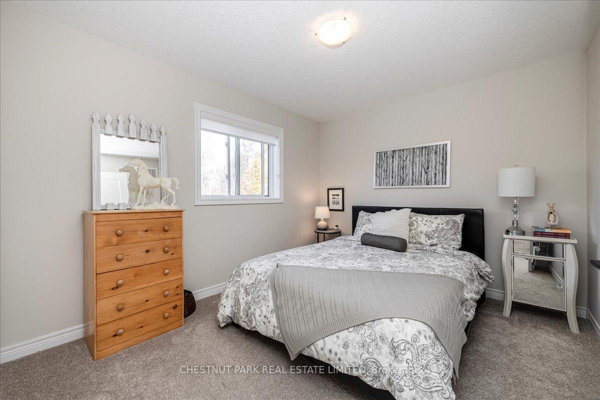 Photo 12 of 64 Foley Crescent, Collingwood — HOMEH