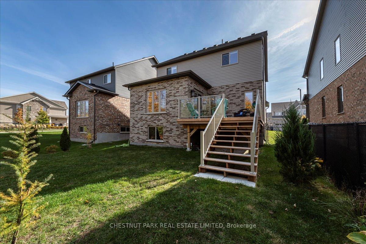 Photo 18 of 64 Foley Crescent, Collingwood — HOMEH