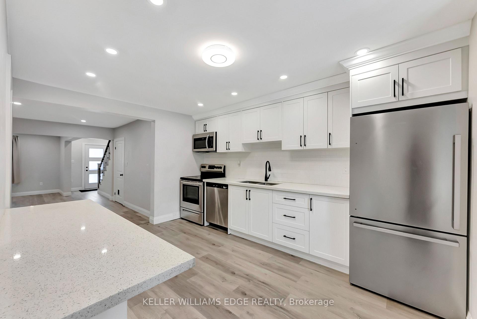 Photo 10 of 68 Harrison Avenue, Hamilton, Homeside — HOMEH
