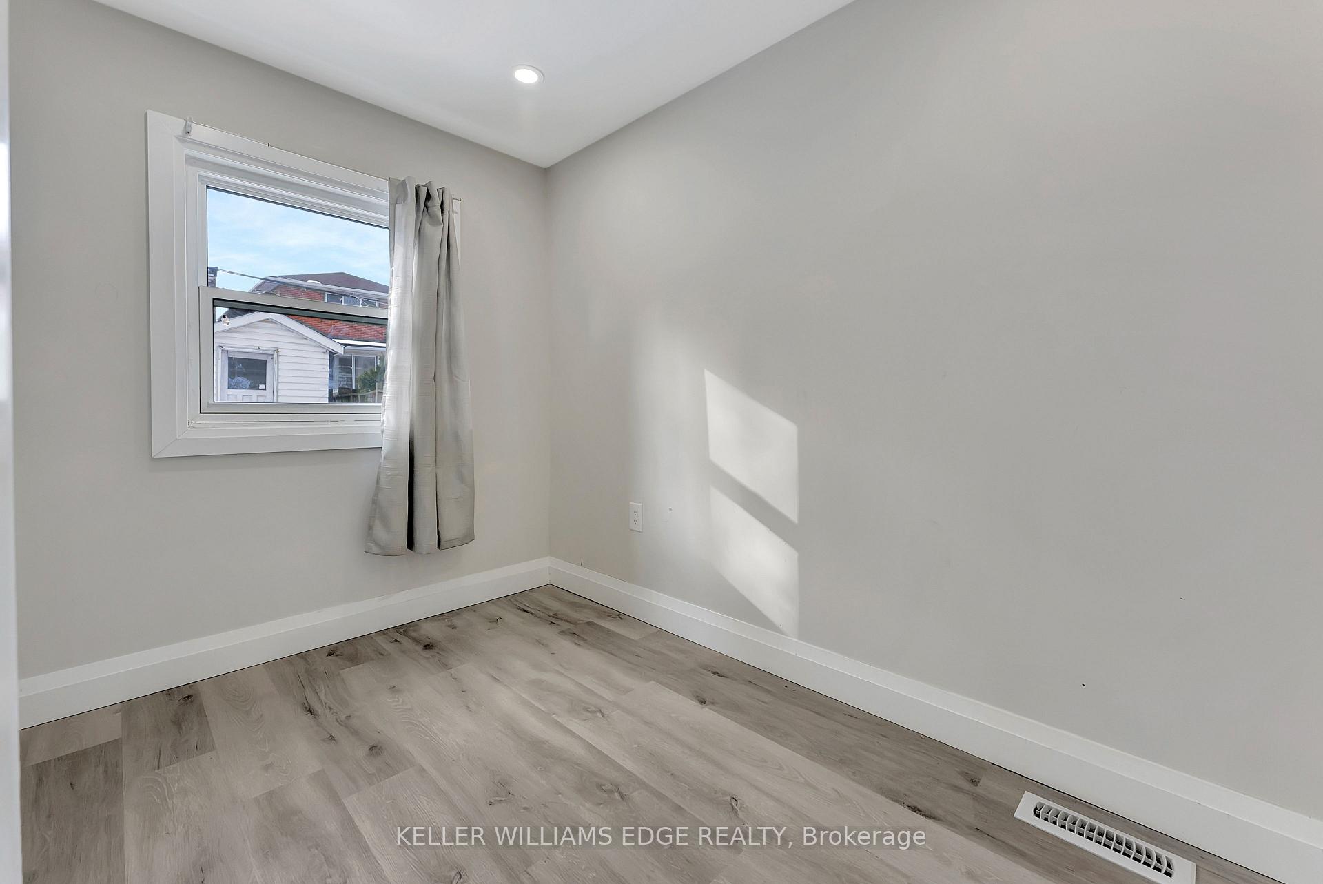 Photo 14 of 68 Harrison Avenue, Hamilton, Homeside — HOMEH