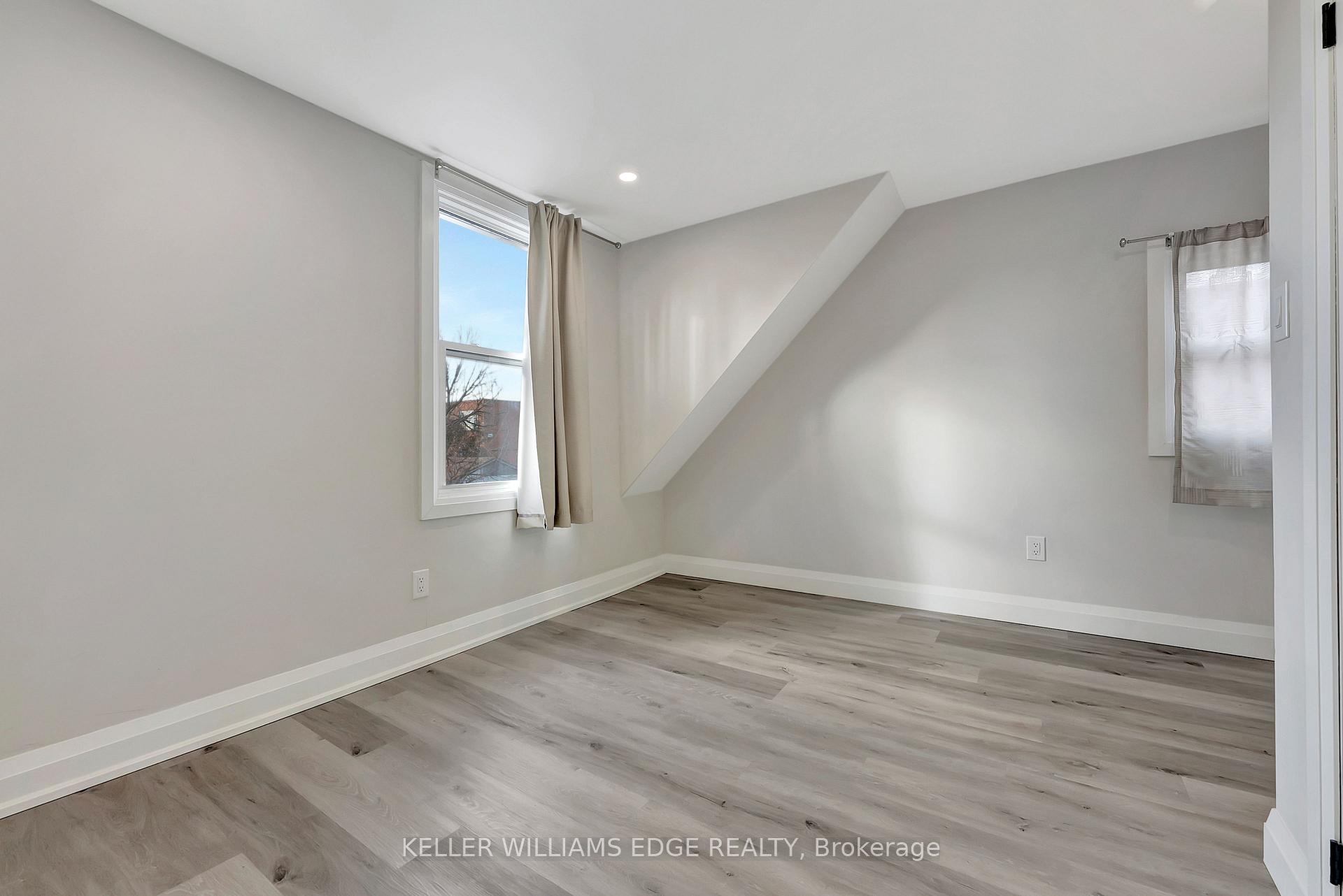 Photo 20 of 68 Harrison Avenue, Hamilton, Homeside — HOMEH