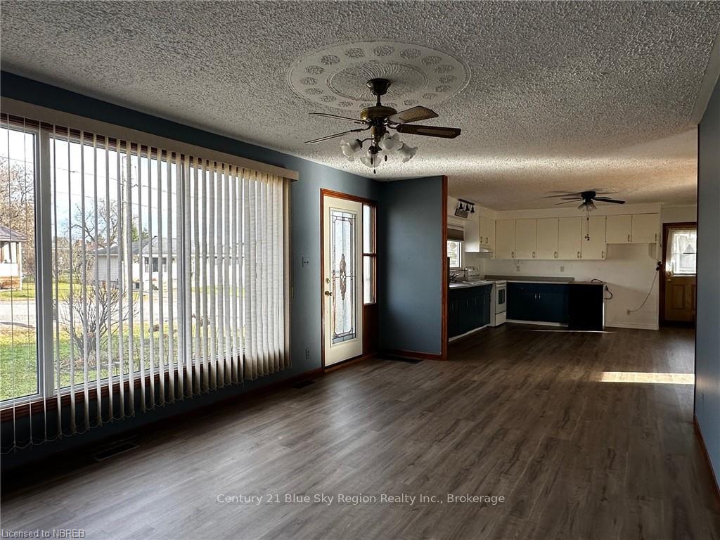 Photo 6 of 230 Fifth Street, Mattawa — HOMEH