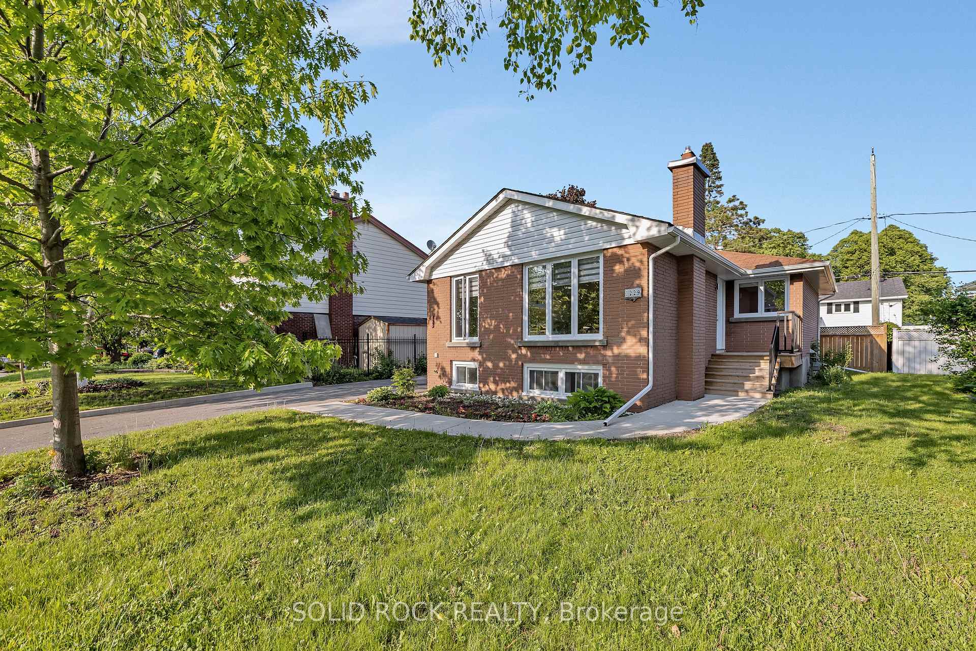 Photo 2 of 1229 Erindale Drive, Ottawa, Copeland Park — HOMEH