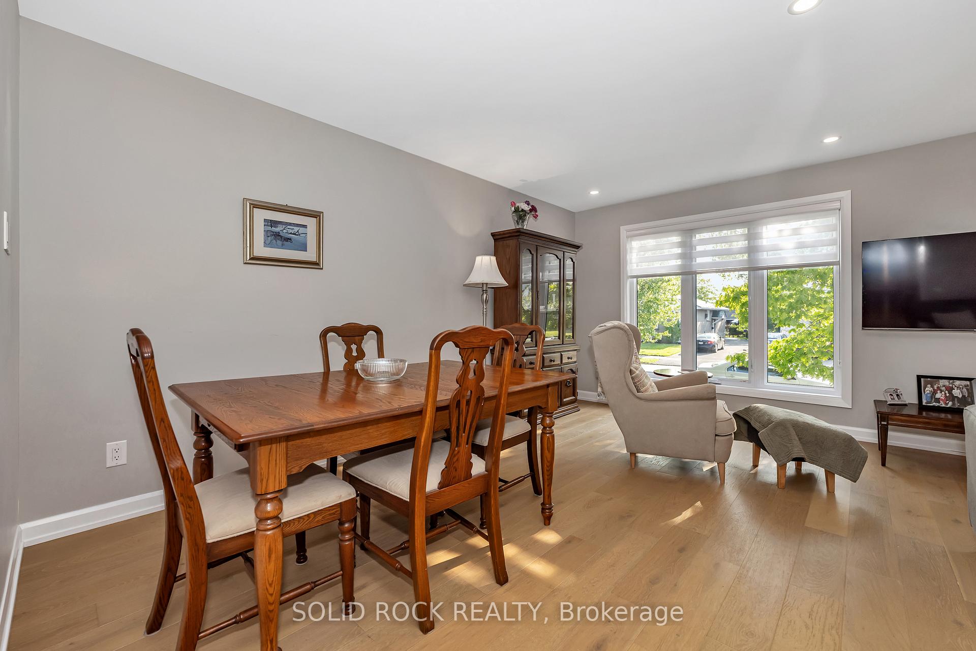 Photo 5 of 1229 Erindale Drive, Ottawa, Copeland Park — HOMEH