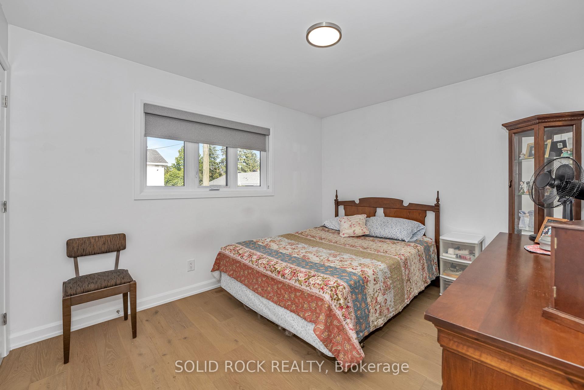 Photo 14 of 1229 Erindale Drive, Ottawa, Copeland Park — HOMEH