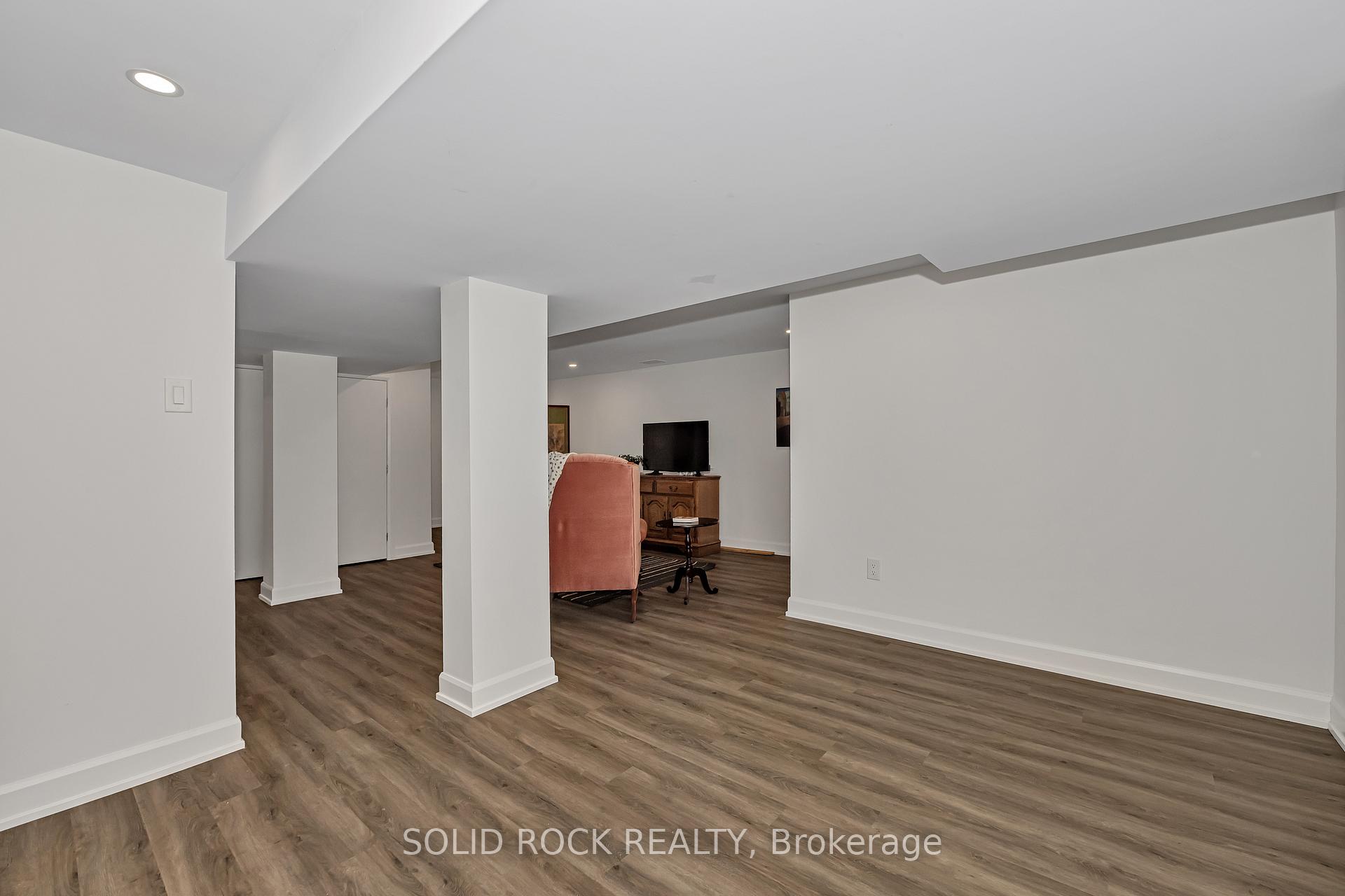 Photo 22 of 1229 Erindale Drive, Ottawa, Copeland Park — HOMEH