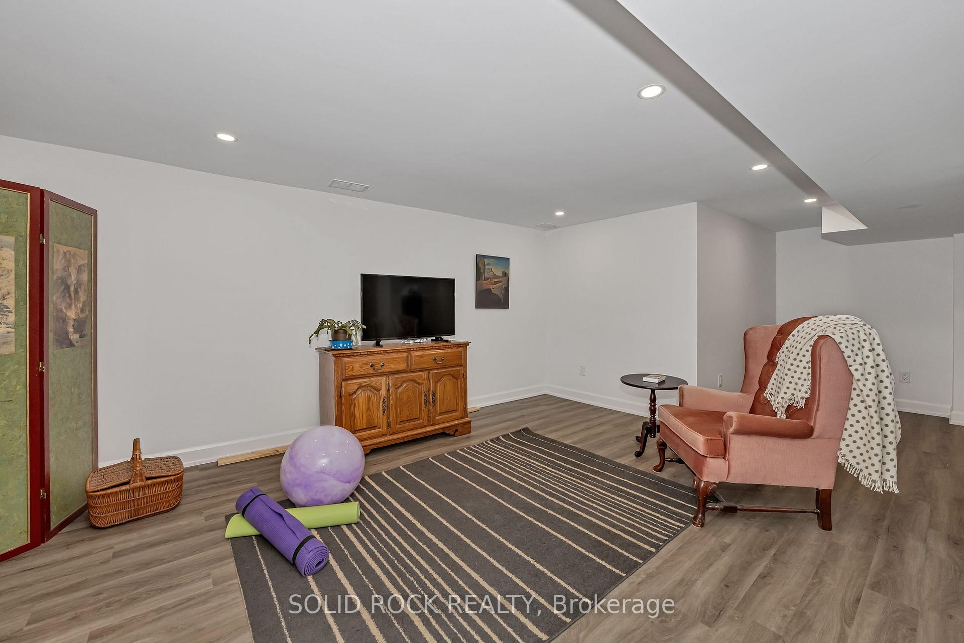 Photo 26 of 1229 Erindale Drive, Ottawa, Copeland Park — HOMEH