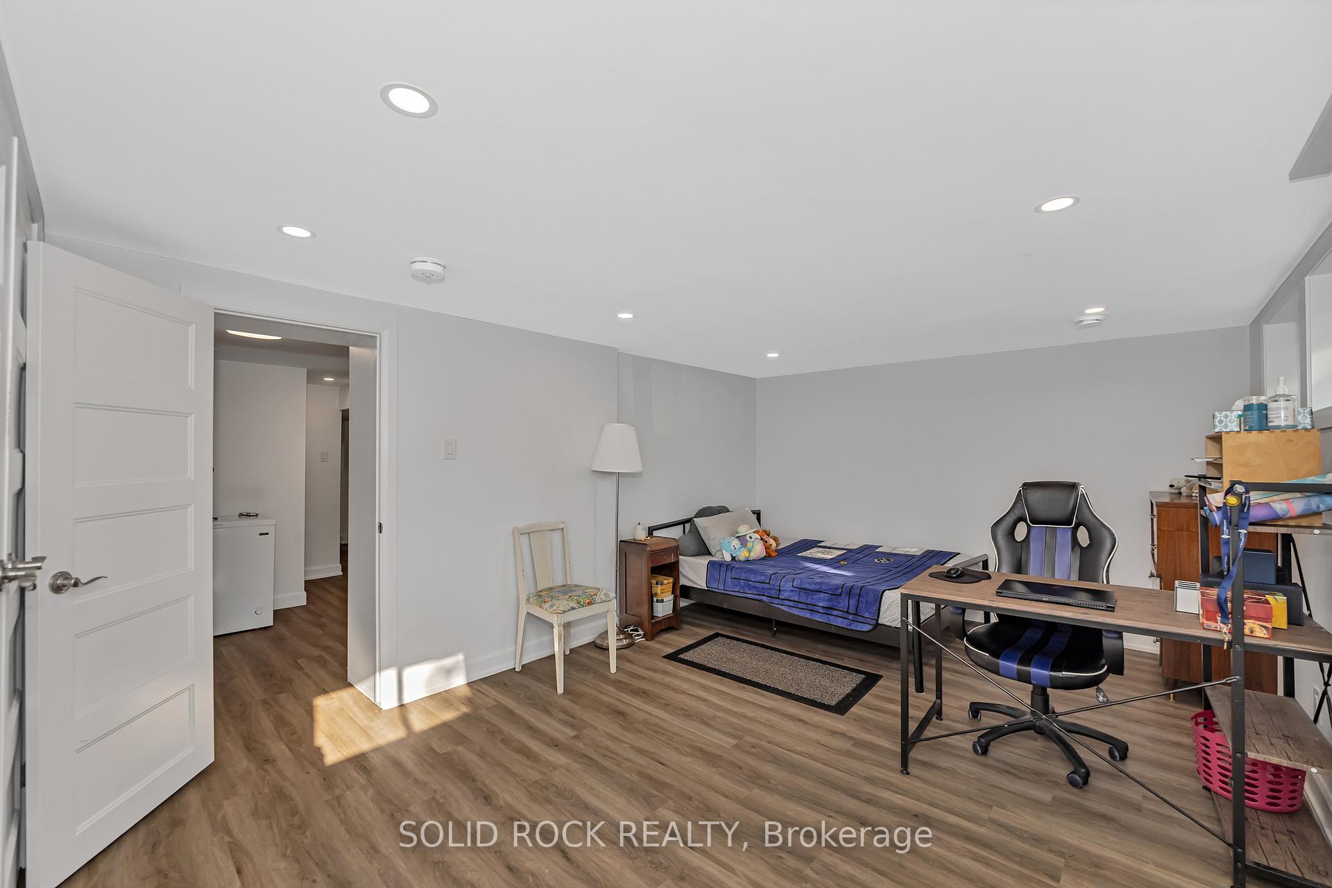 Photo 32 of 1229 Erindale Drive, Ottawa, Copeland Park — HOMEH