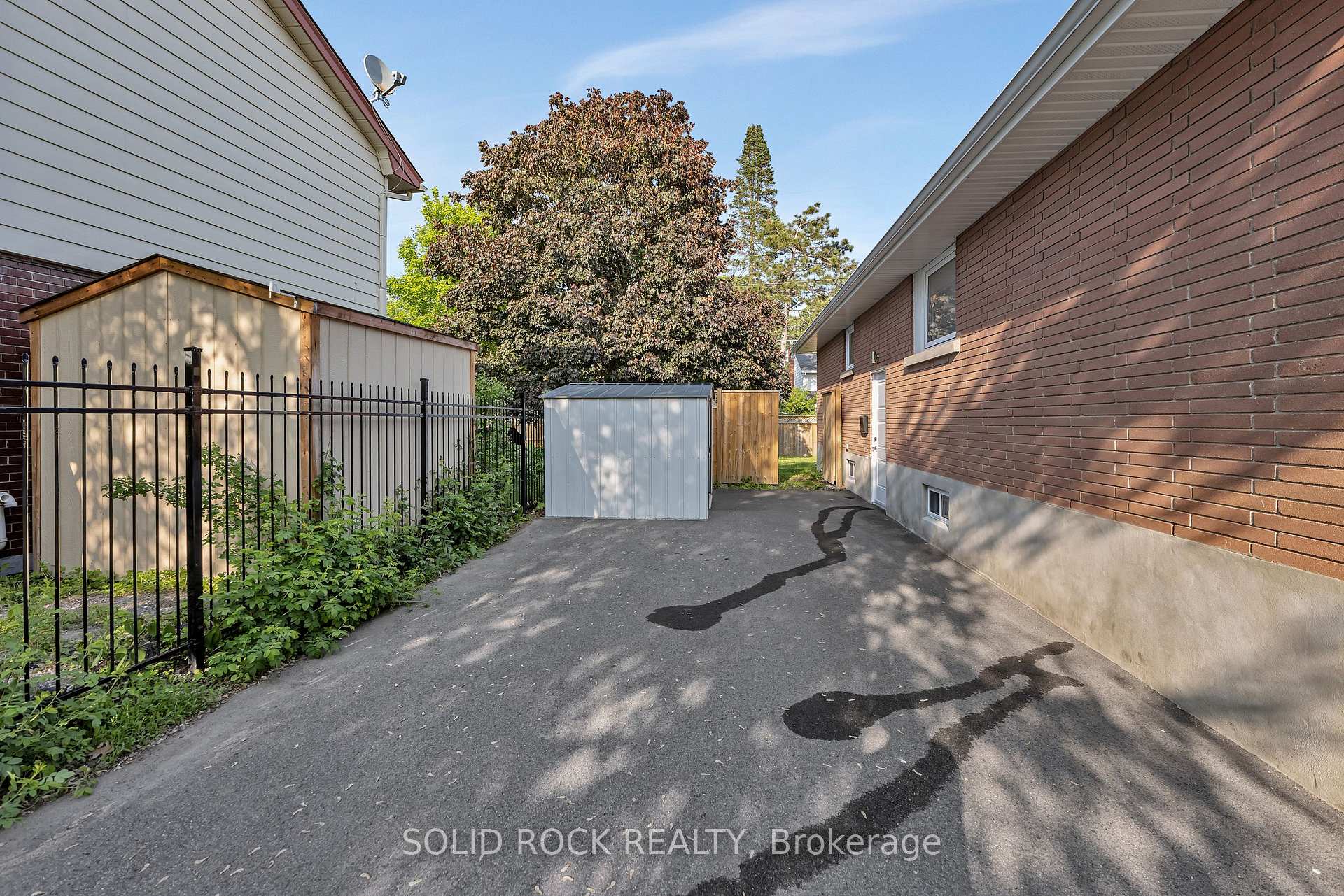 Photo 35 of 1229 Erindale Drive, Ottawa, Copeland Park — HOMEH
