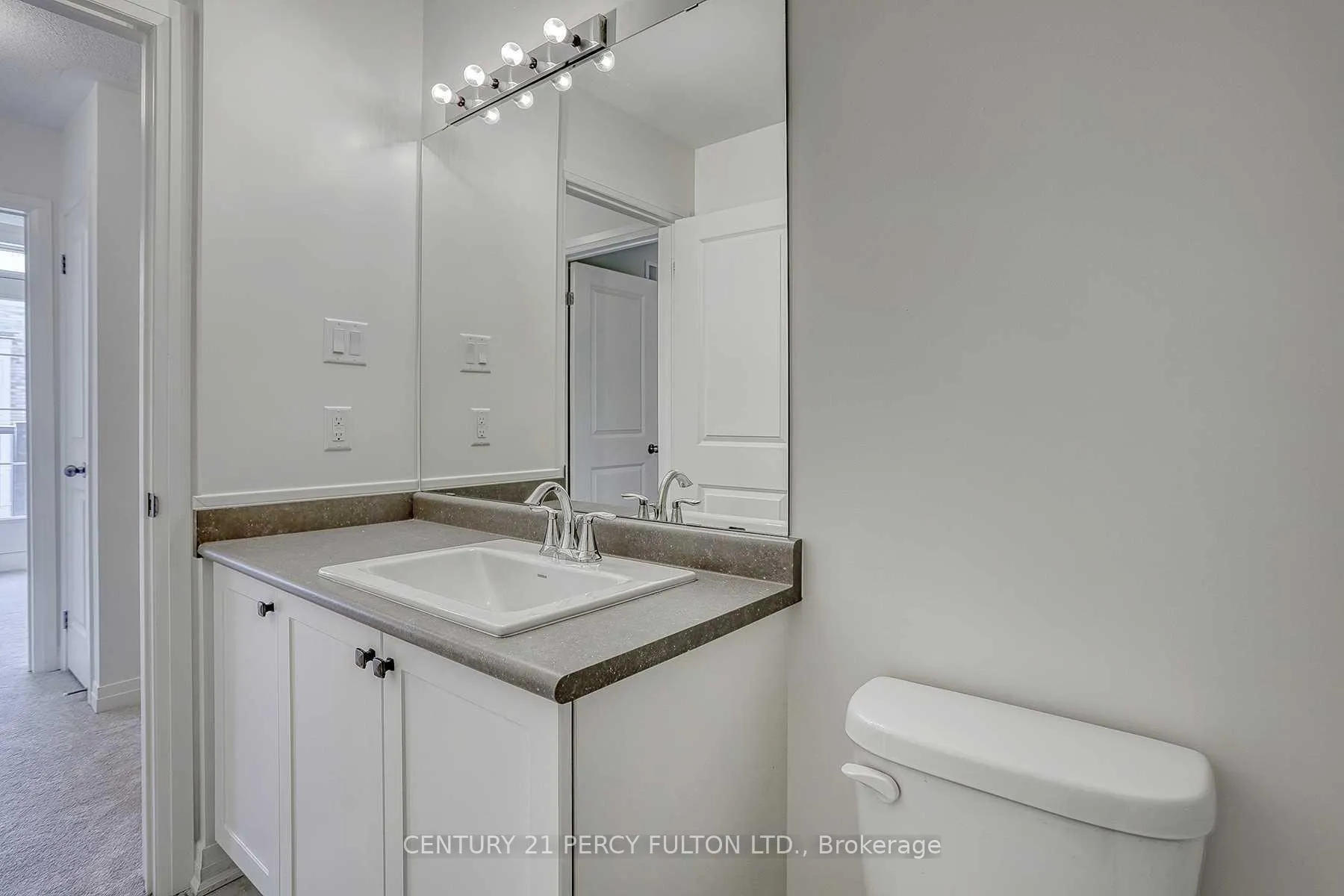 Photo 16 of 253 Lord Elgin Lane, Clarington, Bowmanville — HOMEH