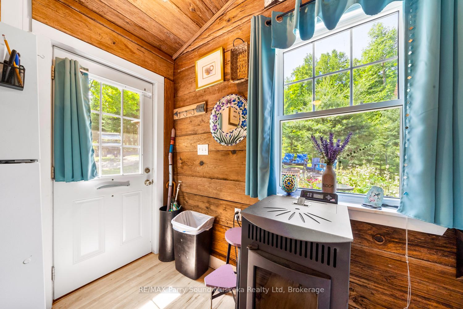 Photo 17 of 16C Magnet Road, Magnetawan, Ahmic Harbour — HOMEH