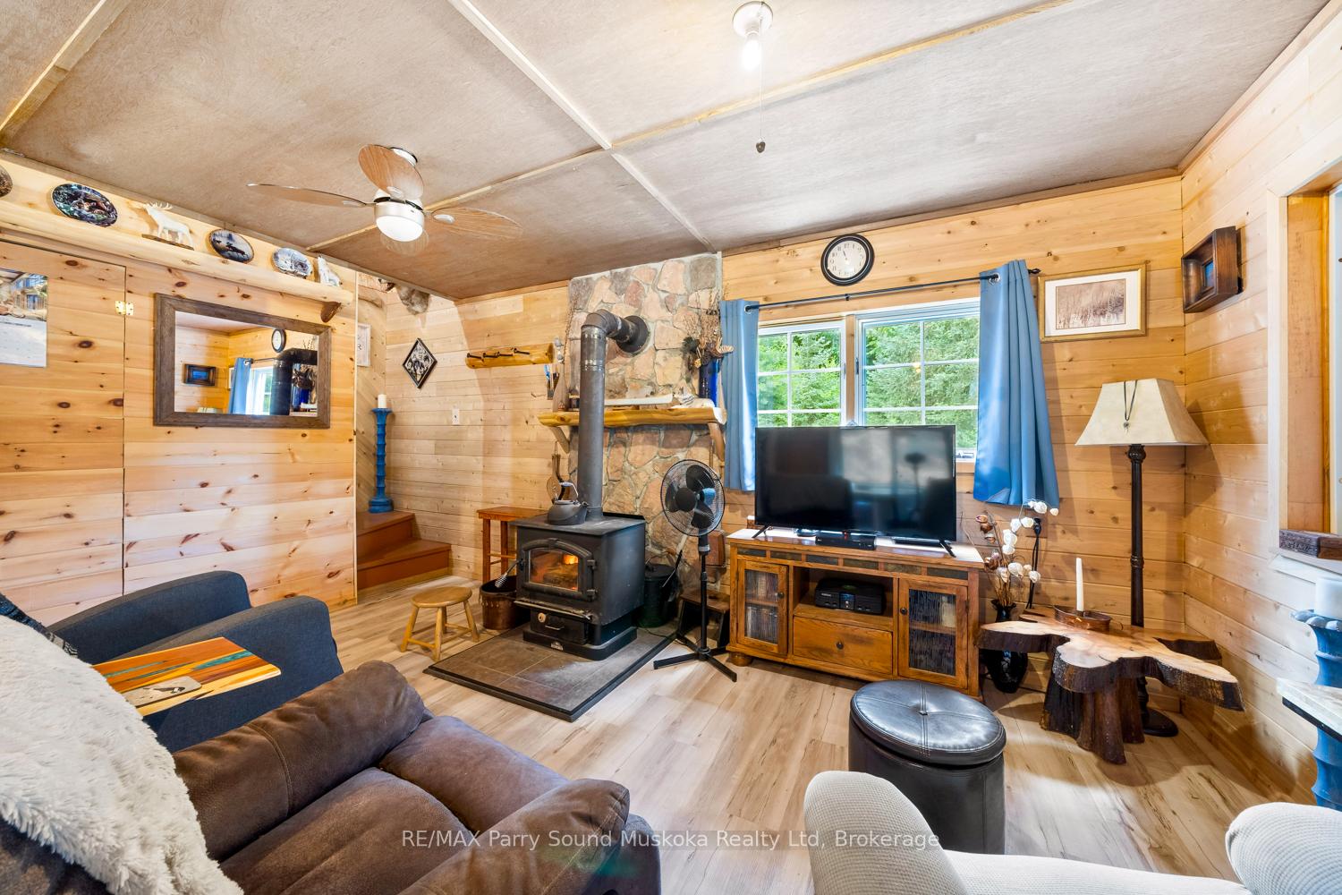 Photo 26 of 16C Magnet Road, Magnetawan, Ahmic Harbour — HOMEH
