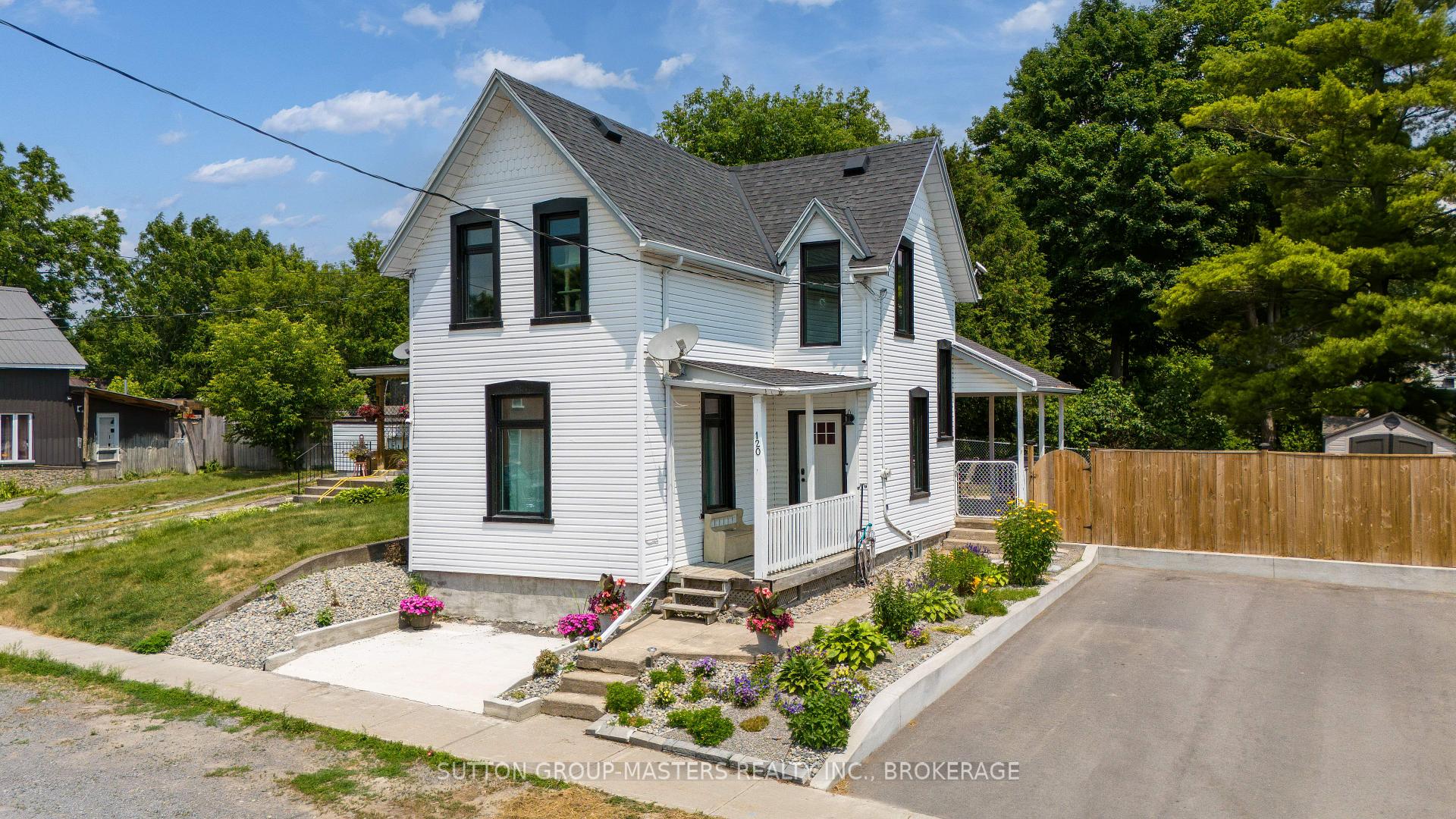 Front of 120 Green Street