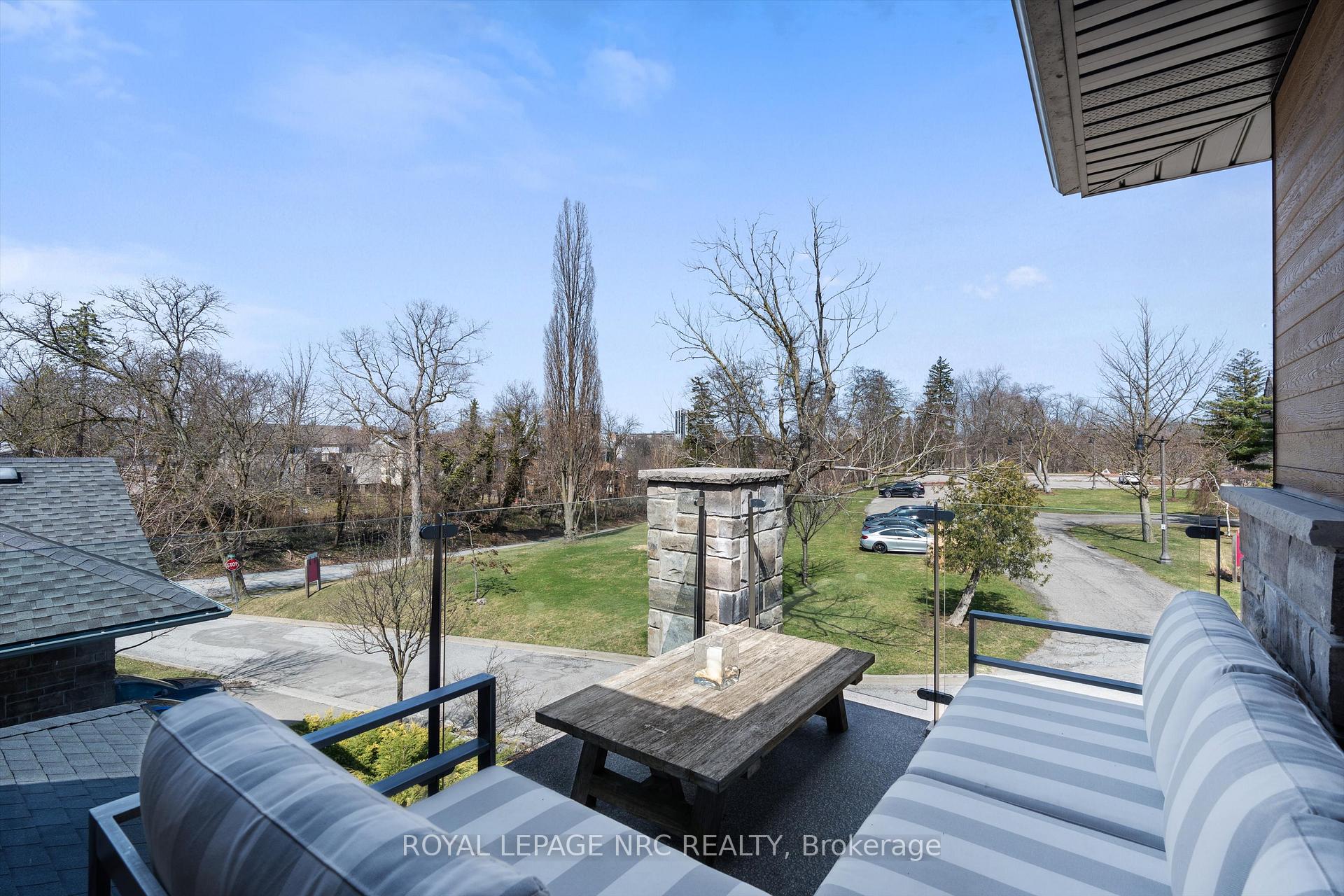 Photo 33 of 6 Rodman Hall Drive, St. Catharines, Western Hill — HOMEH