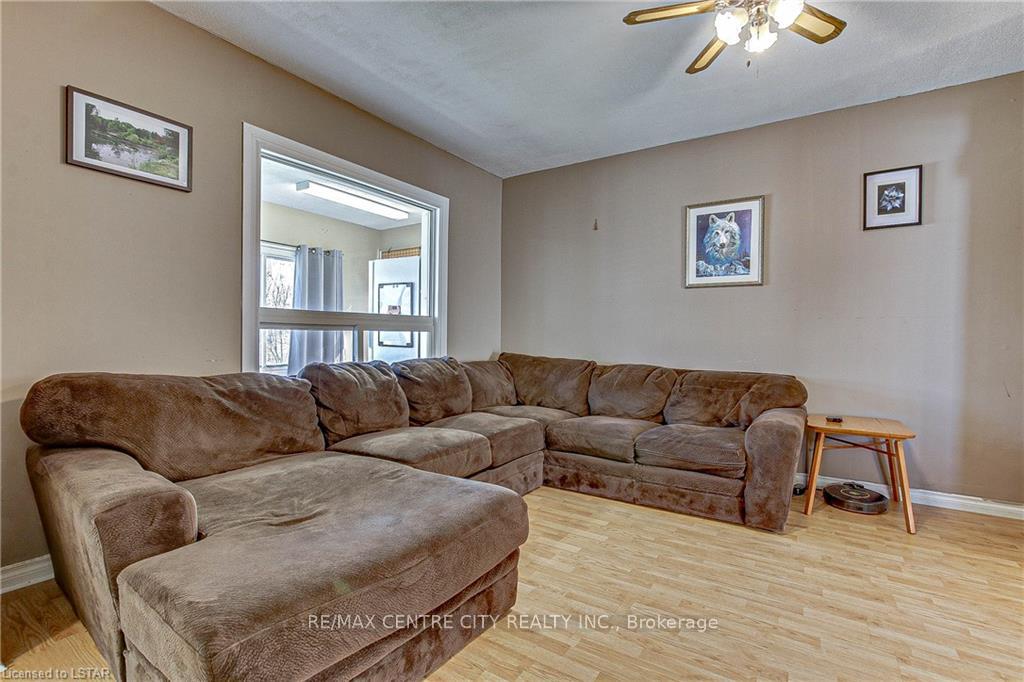 Photo 4 of 92 Hiawatha Street, St. Thomas — HOMEH