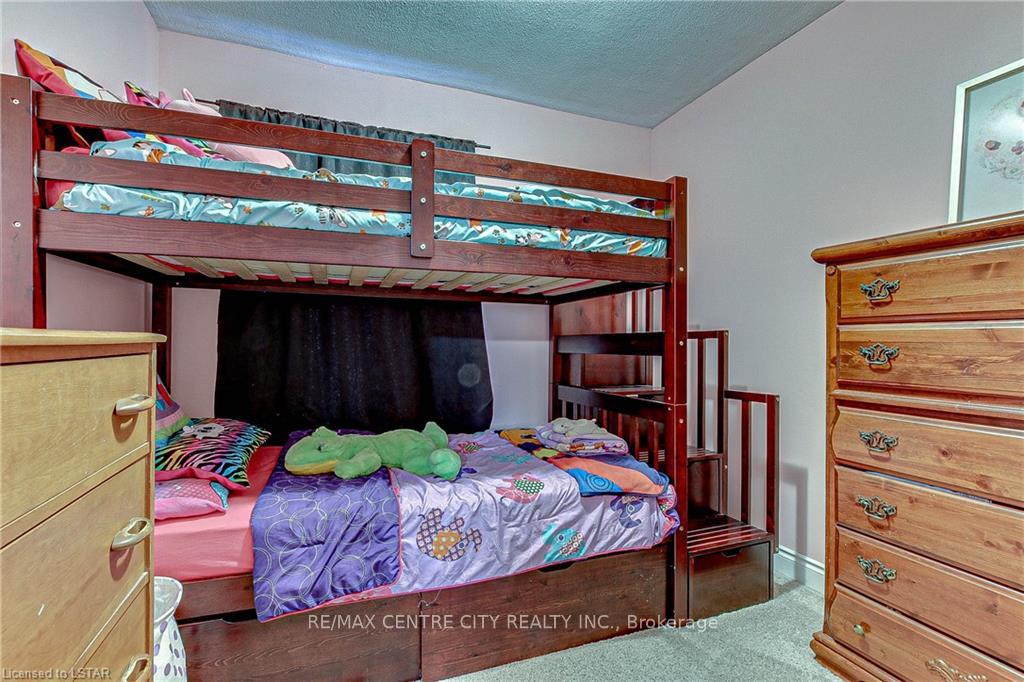 Photo 20 of 92 Hiawatha Street, St. Thomas — HOMEH