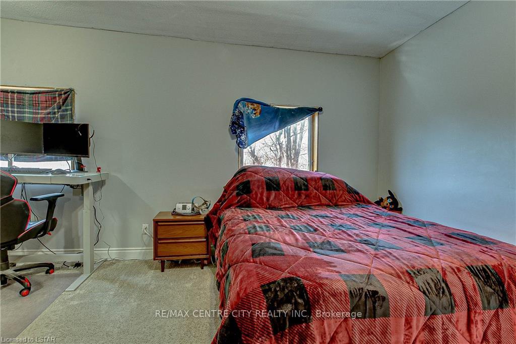 Photo 21 of 92 Hiawatha Street, St. Thomas — HOMEH