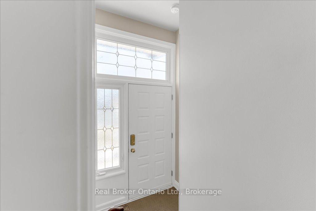 Photo 4 of 65 Cameo Avenue, Hamilton, Macassa — HOMEH