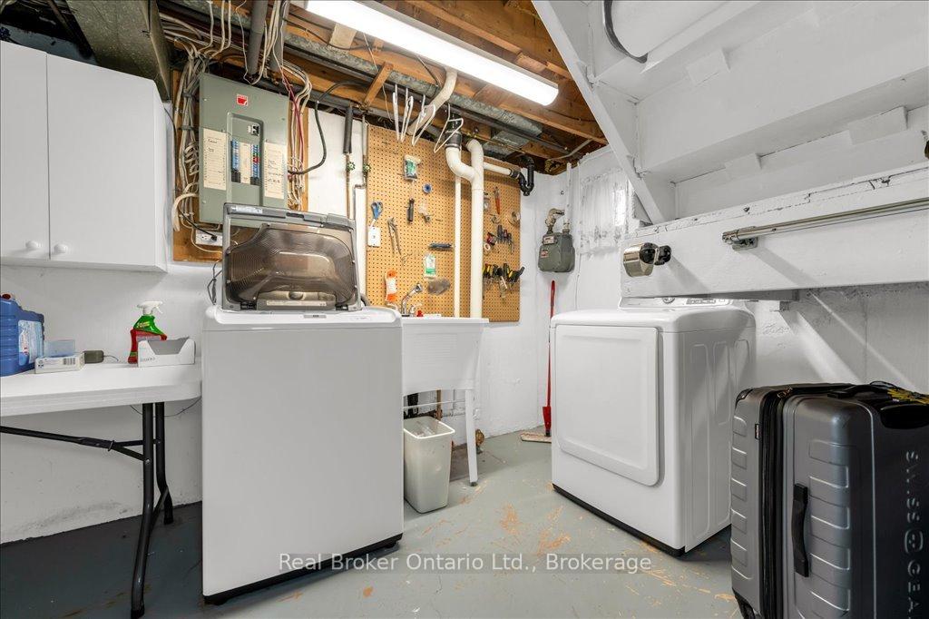 Photo 19 of 65 Cameo Avenue, Hamilton, Macassa — HOMEH