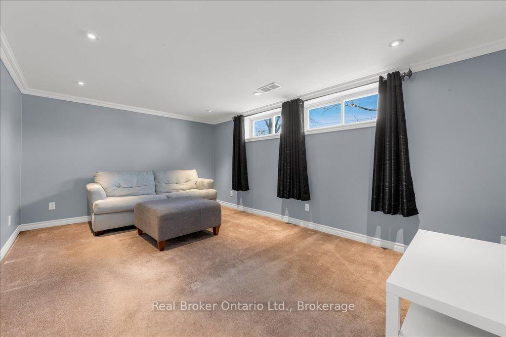 Photo 23 of 65 Cameo Avenue, Hamilton, Macassa — HOMEH